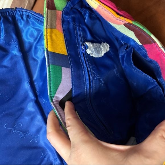 Vera Bradley crossbody - Picture 3 of 5